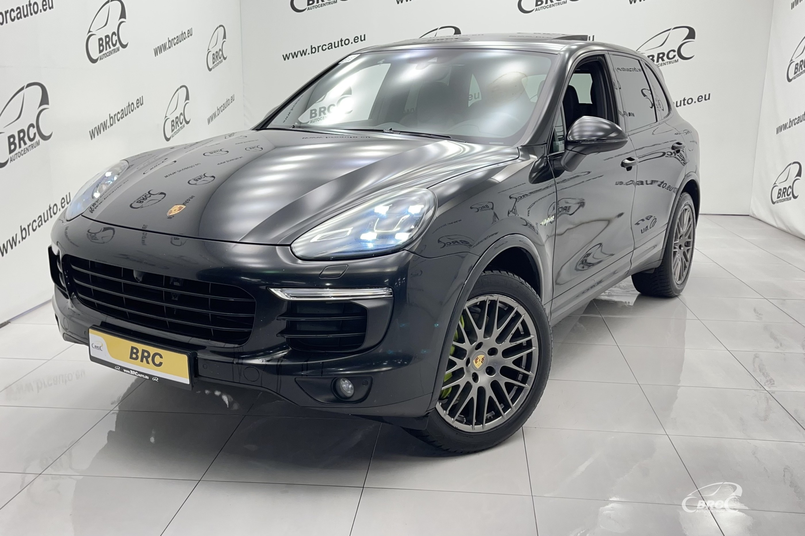 Porsche Cayenne S E-Hybrid