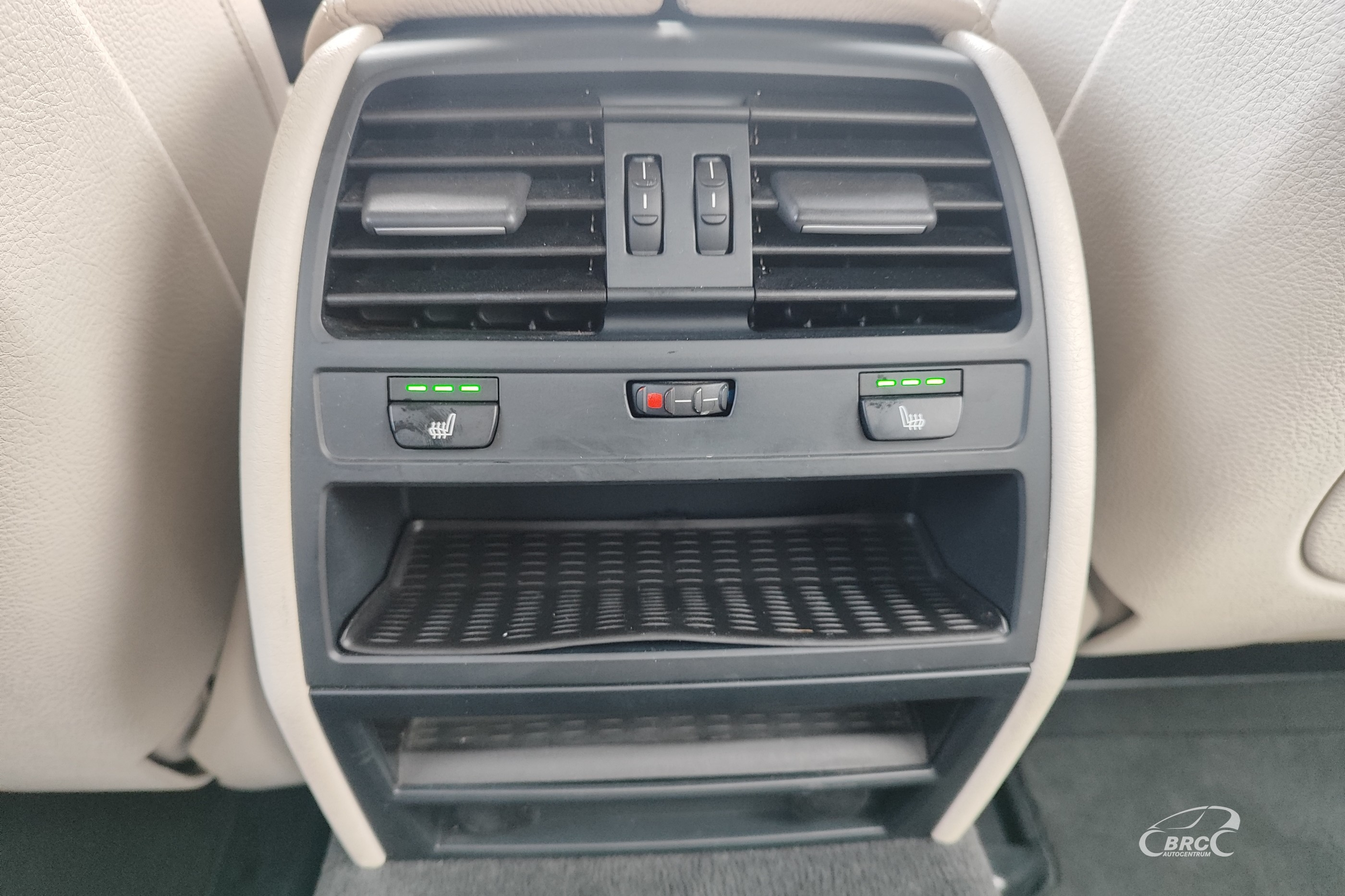 BMW 740 3.0d xDrive Automatas