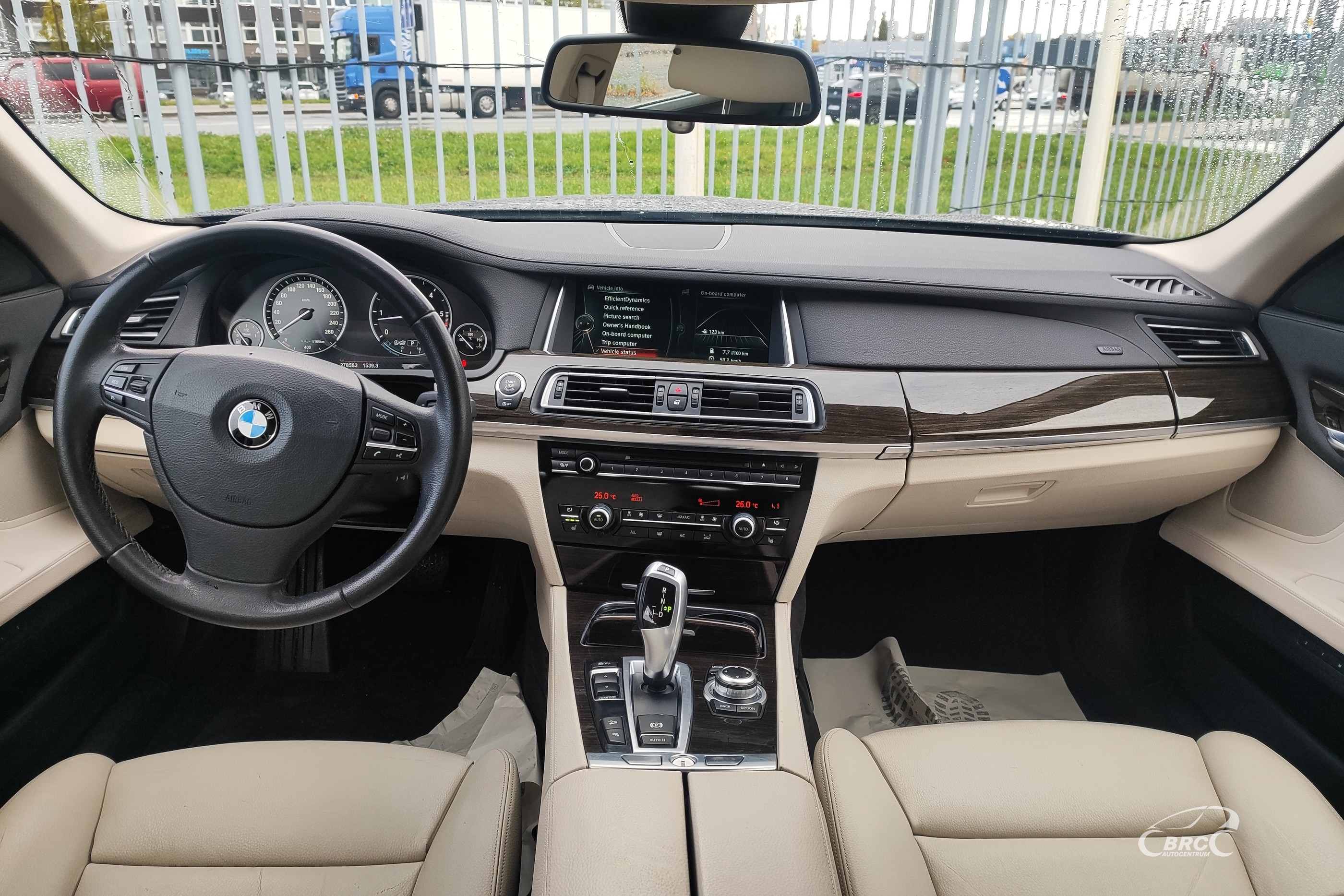 BMW 740 3.0d xDrive Automatas