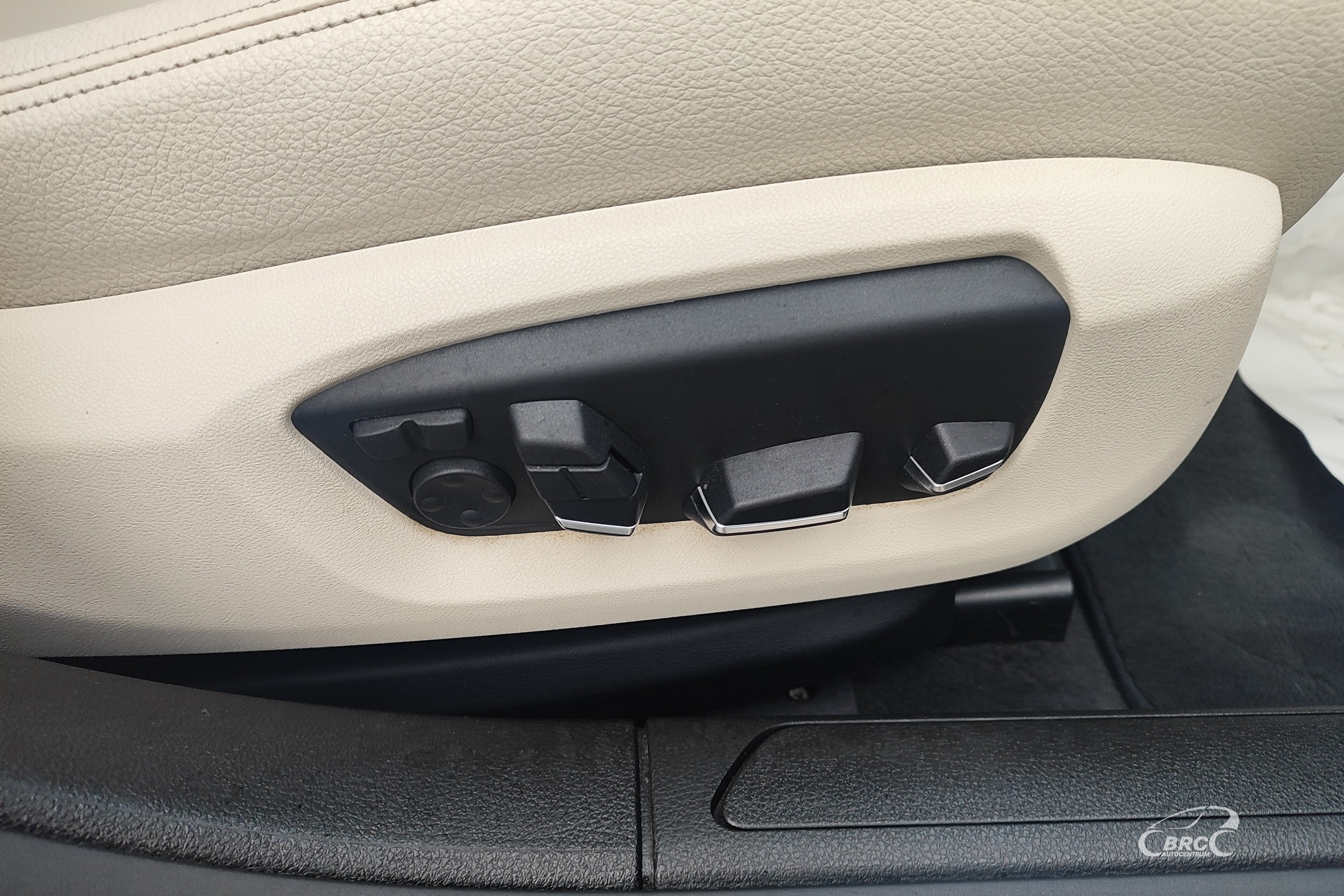 BMW 740 3.0d xDrive Automatas