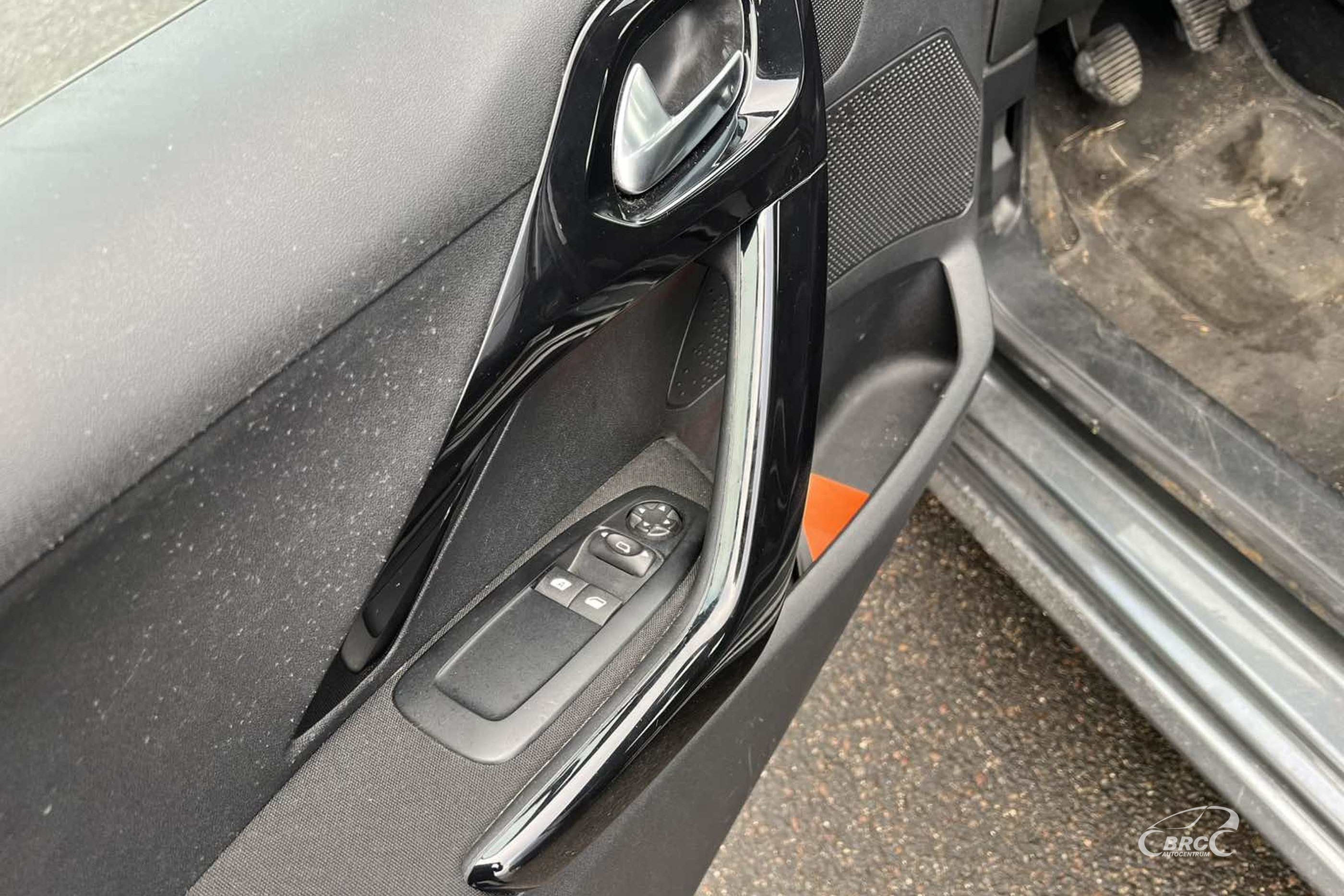 Peugeot 208 1.2 PureTech