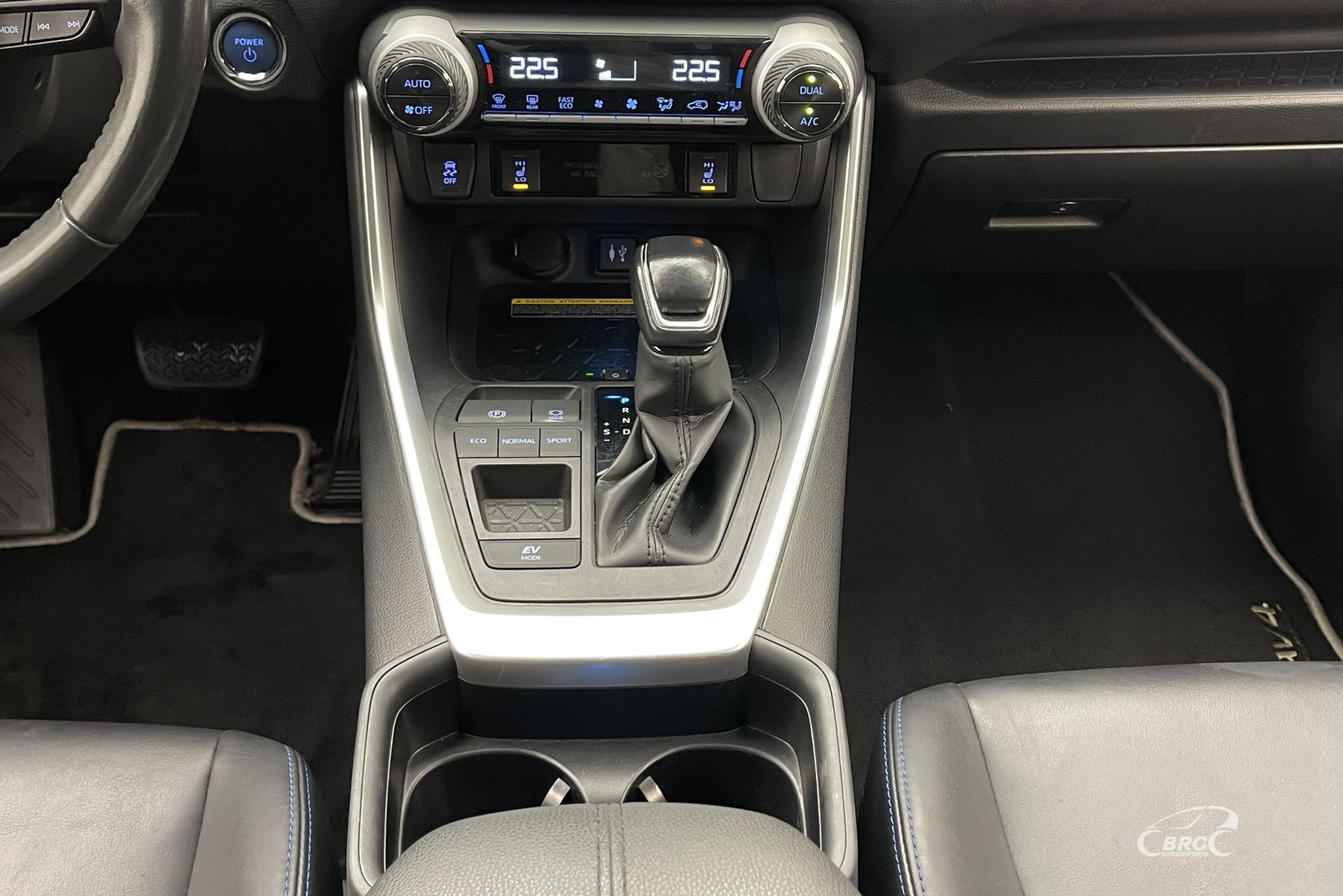 Toyota RAV 4 2.5 Hybrid Style e-CVT Automatas