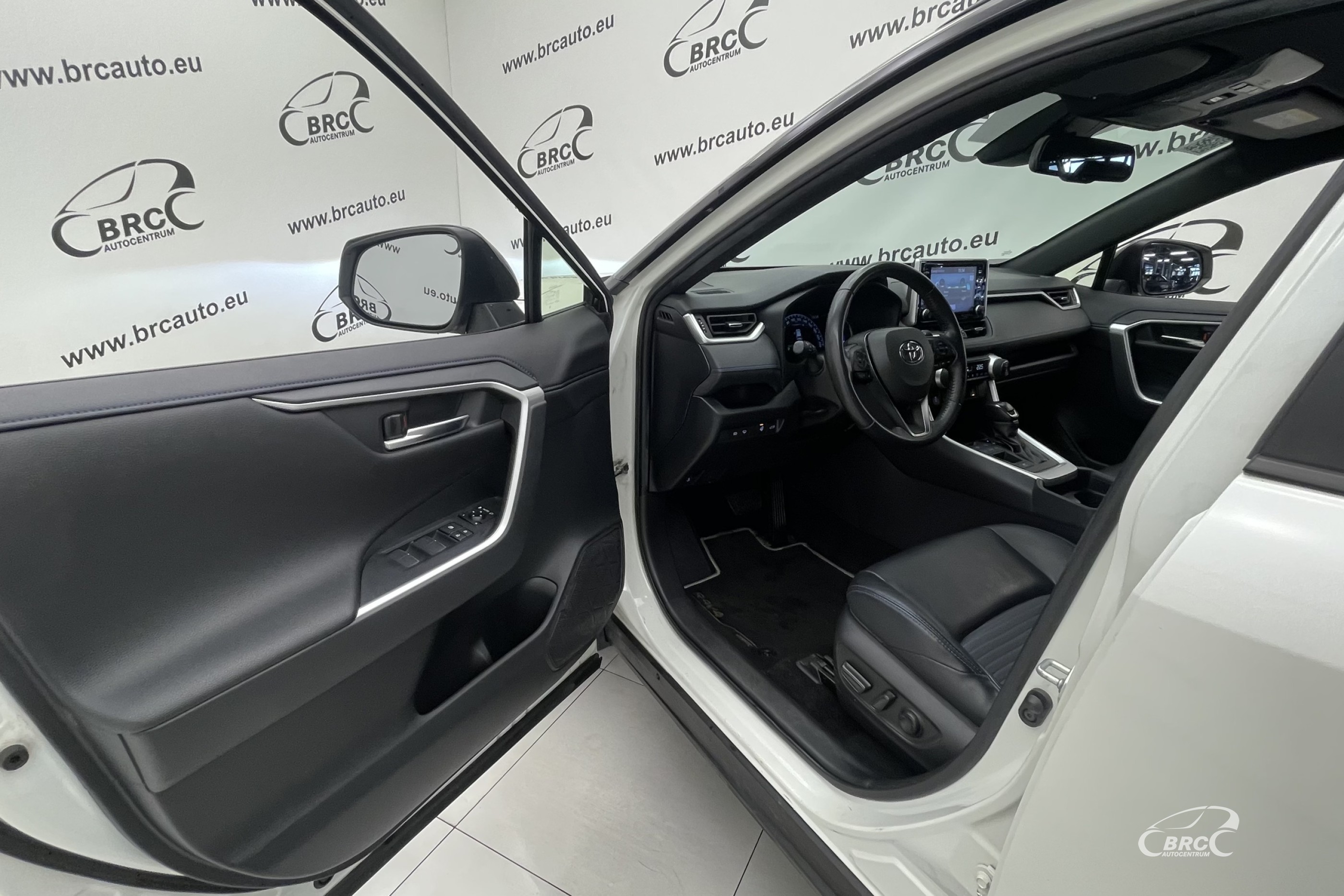 Toyota RAV 4 2.5 Hybrid Style e-CVT Automatas