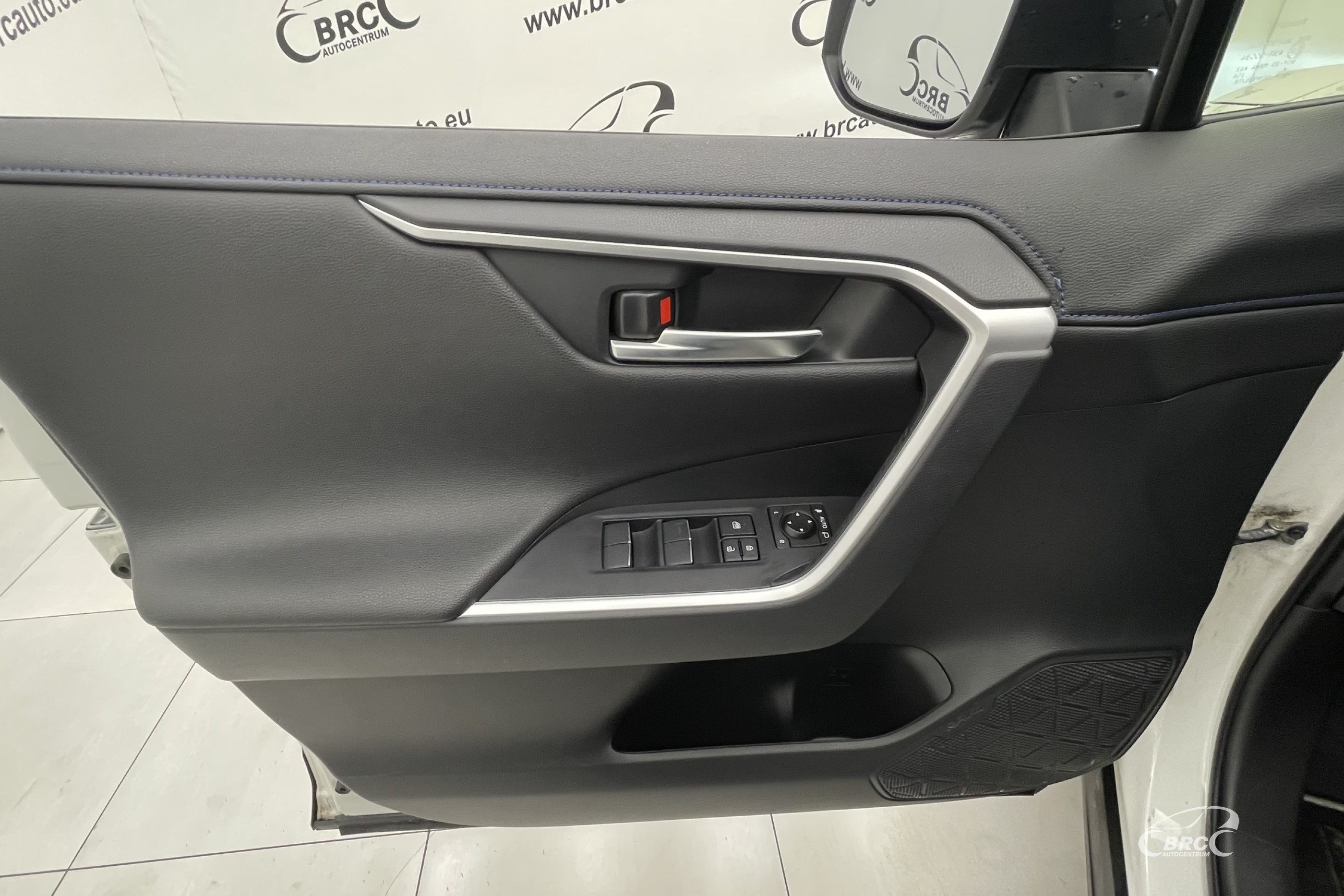 Toyota RAV 4 2.5 Hybrid Style e-CVT Automatas