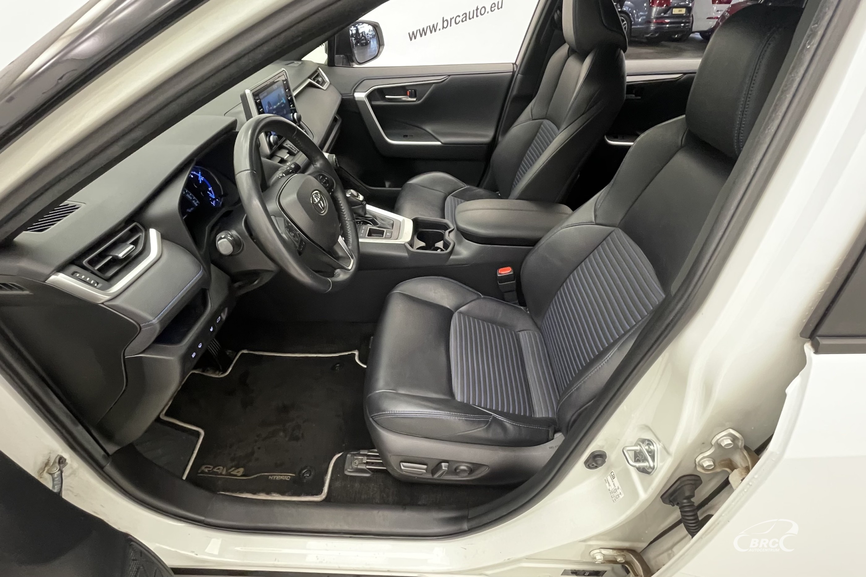 Toyota RAV 4 2.5 Hybrid Style e-CVT Automatas