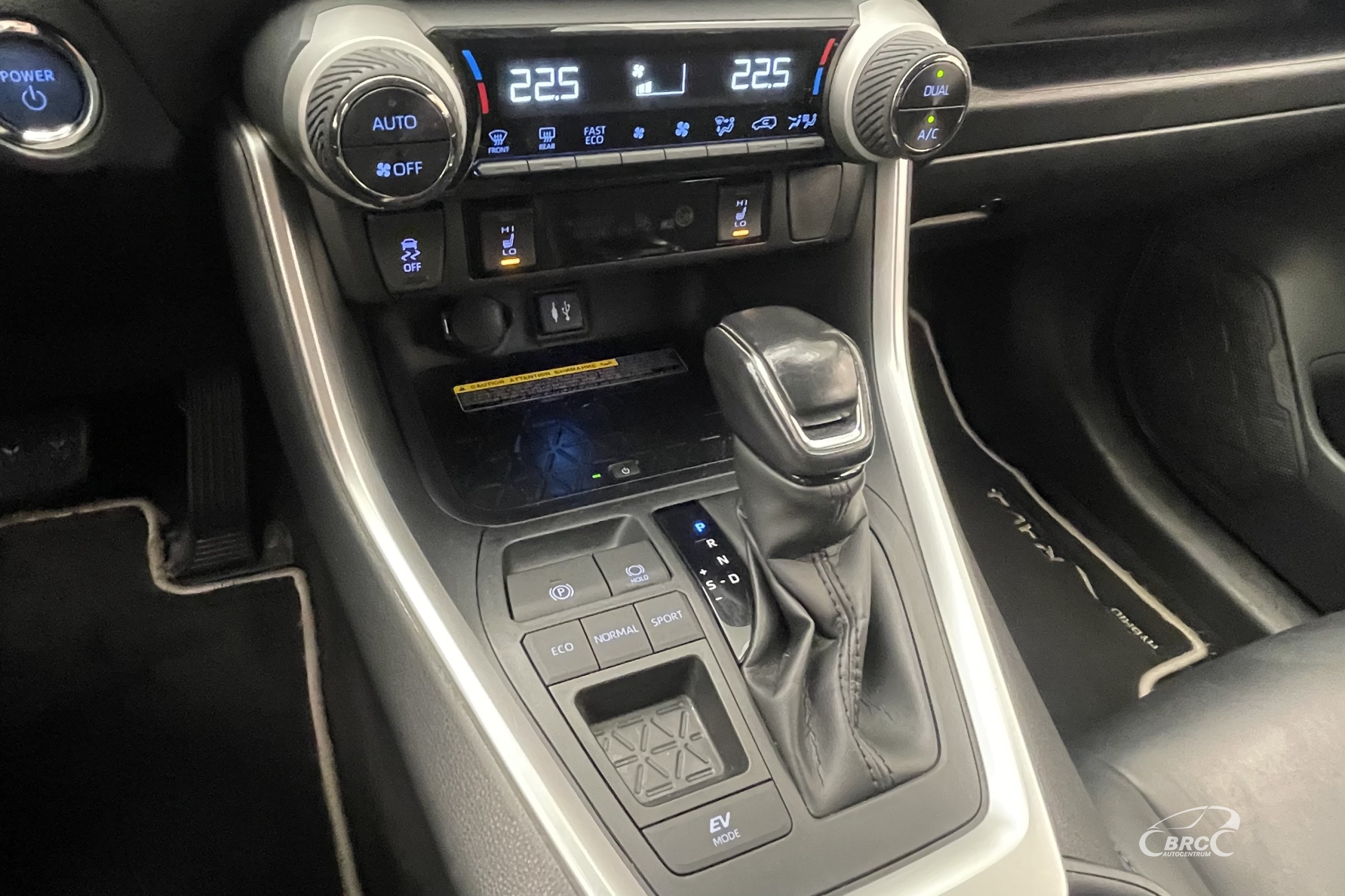 Toyota RAV 4 2.5 Hybrid Style e-CVT Automatas