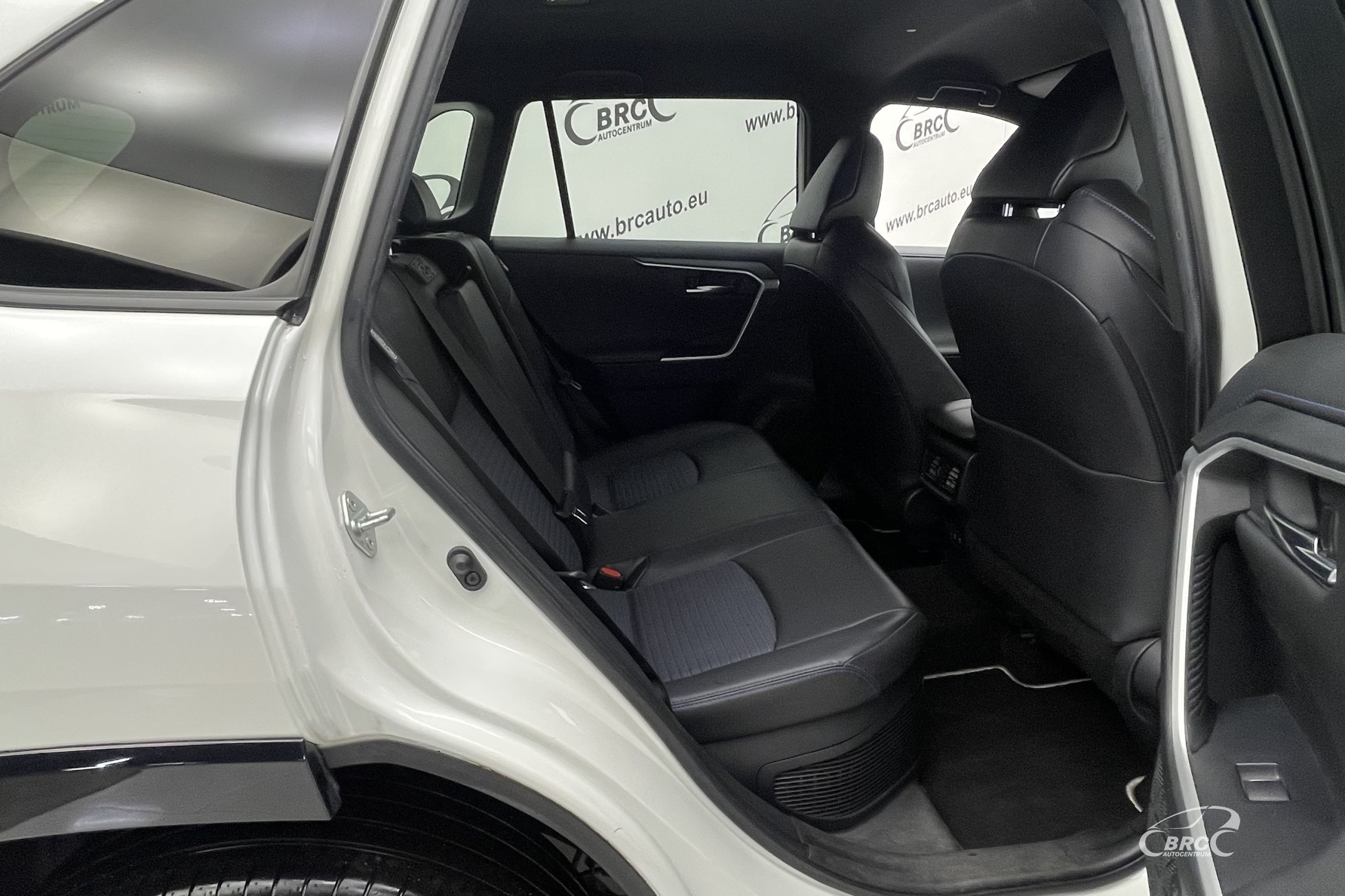 Toyota RAV 4 2.5 Hybrid Style e-CVT Automatas