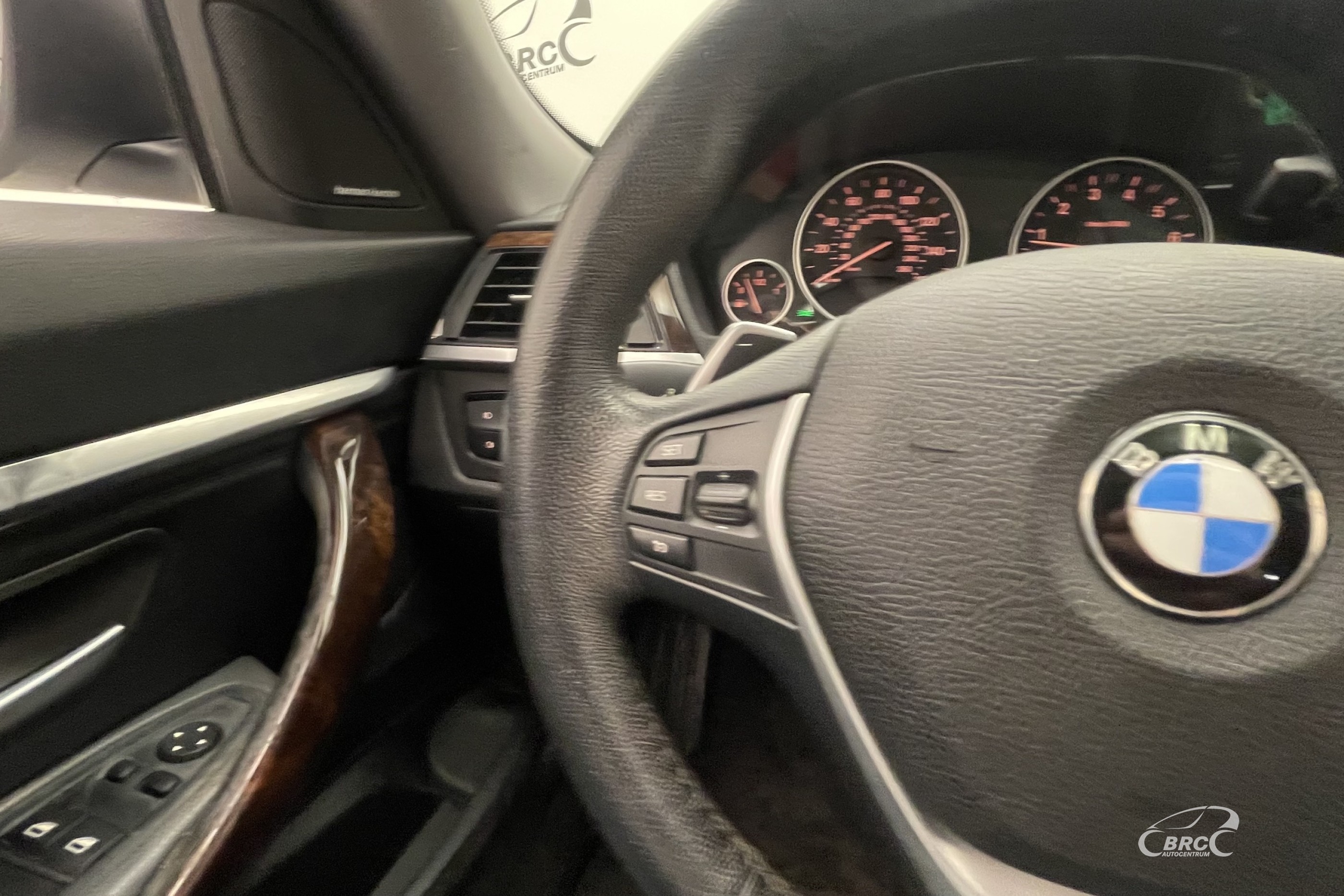 BMW 328 Gran Turismo i xDrive Automatas