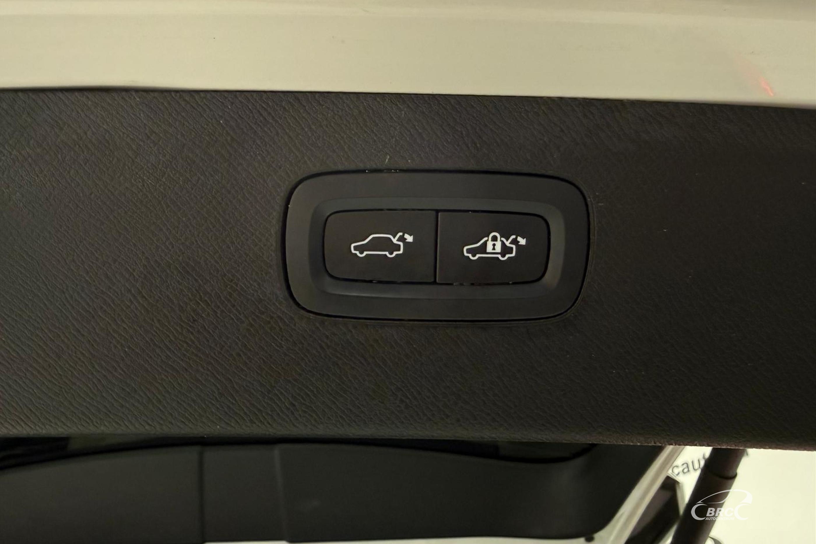 Volvo XC 90 T5 AWD Automatas