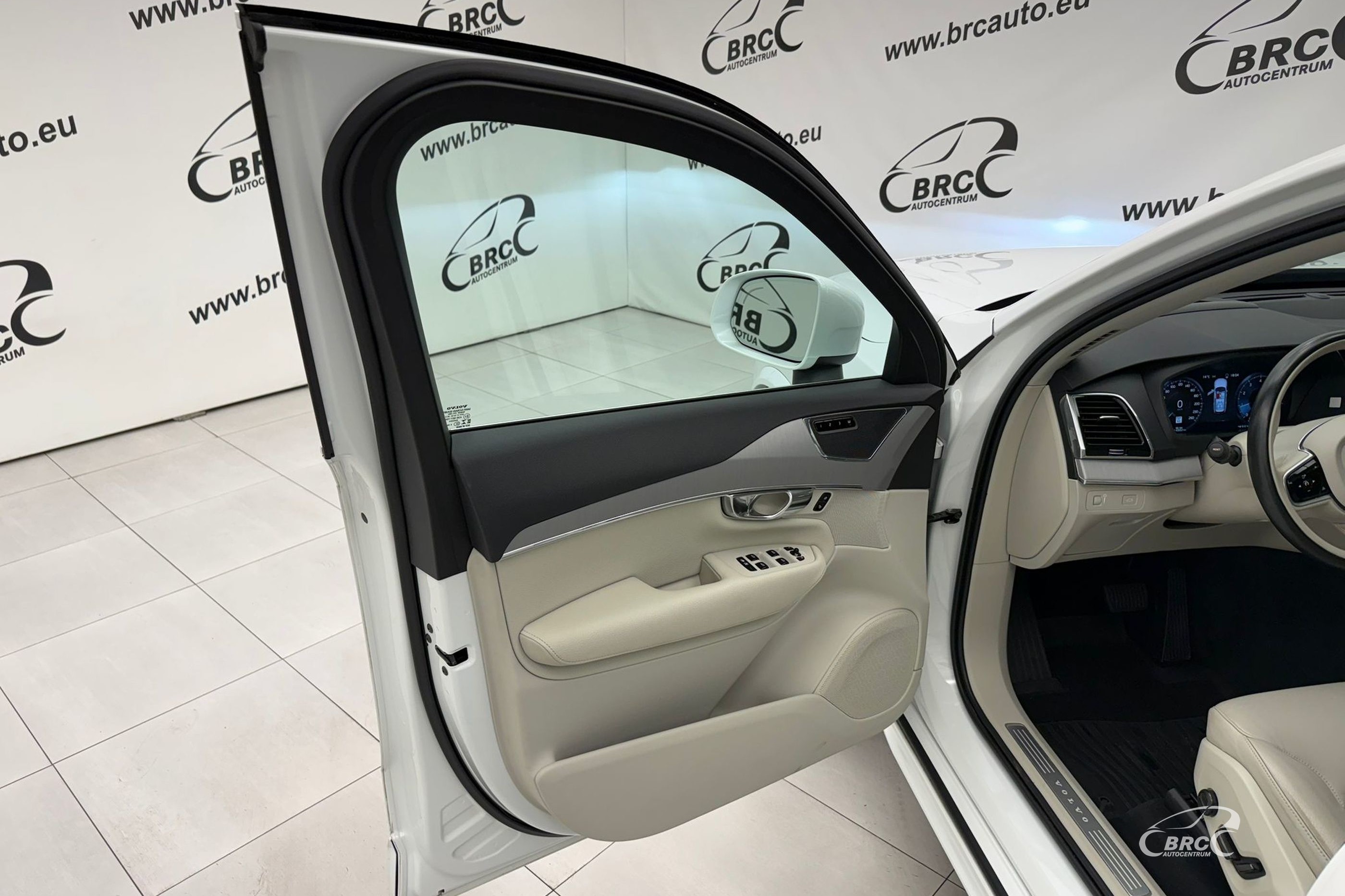 Volvo XC 90 T5 AWD Automatas