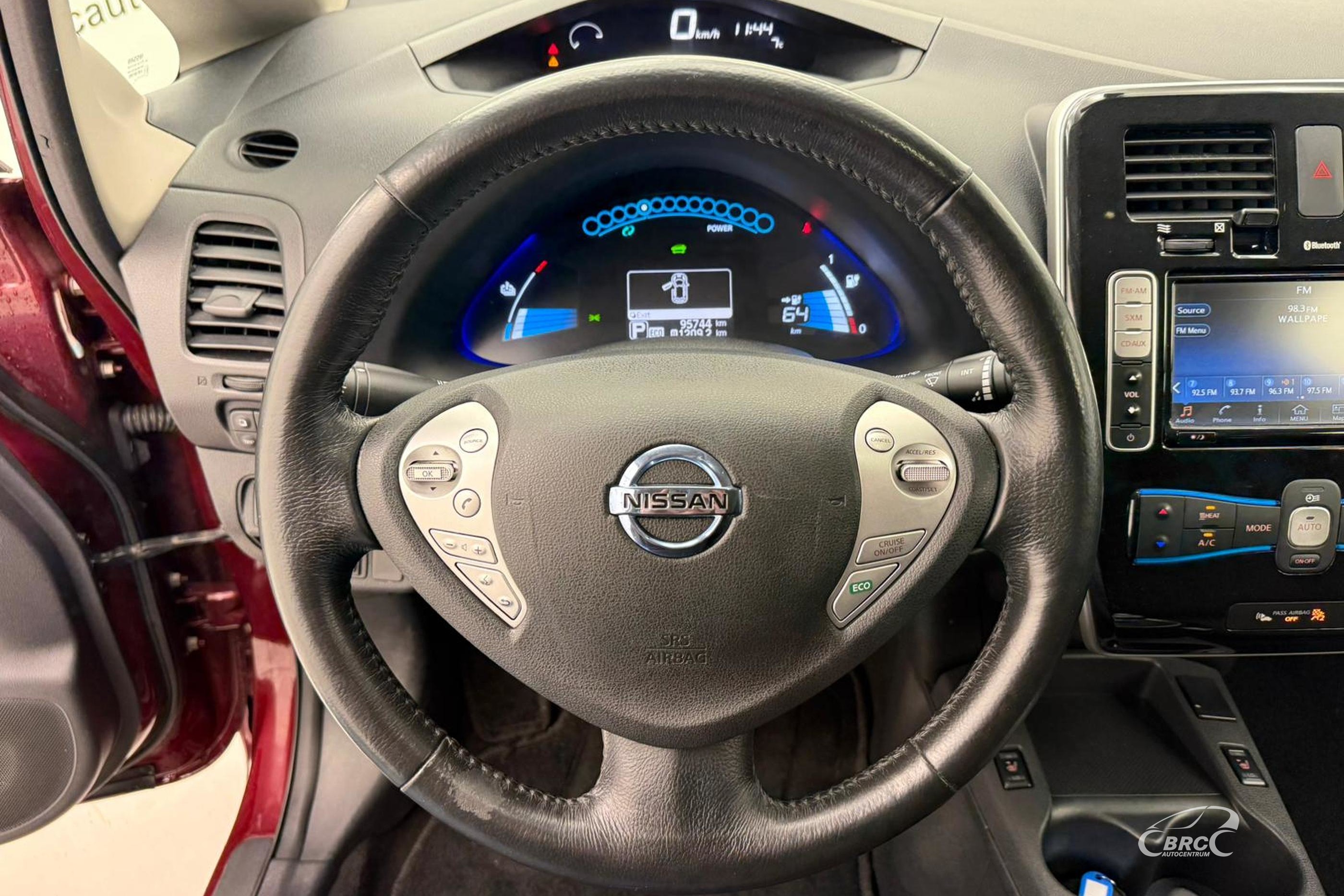 Nissan Leaf 30 kwH Automatas