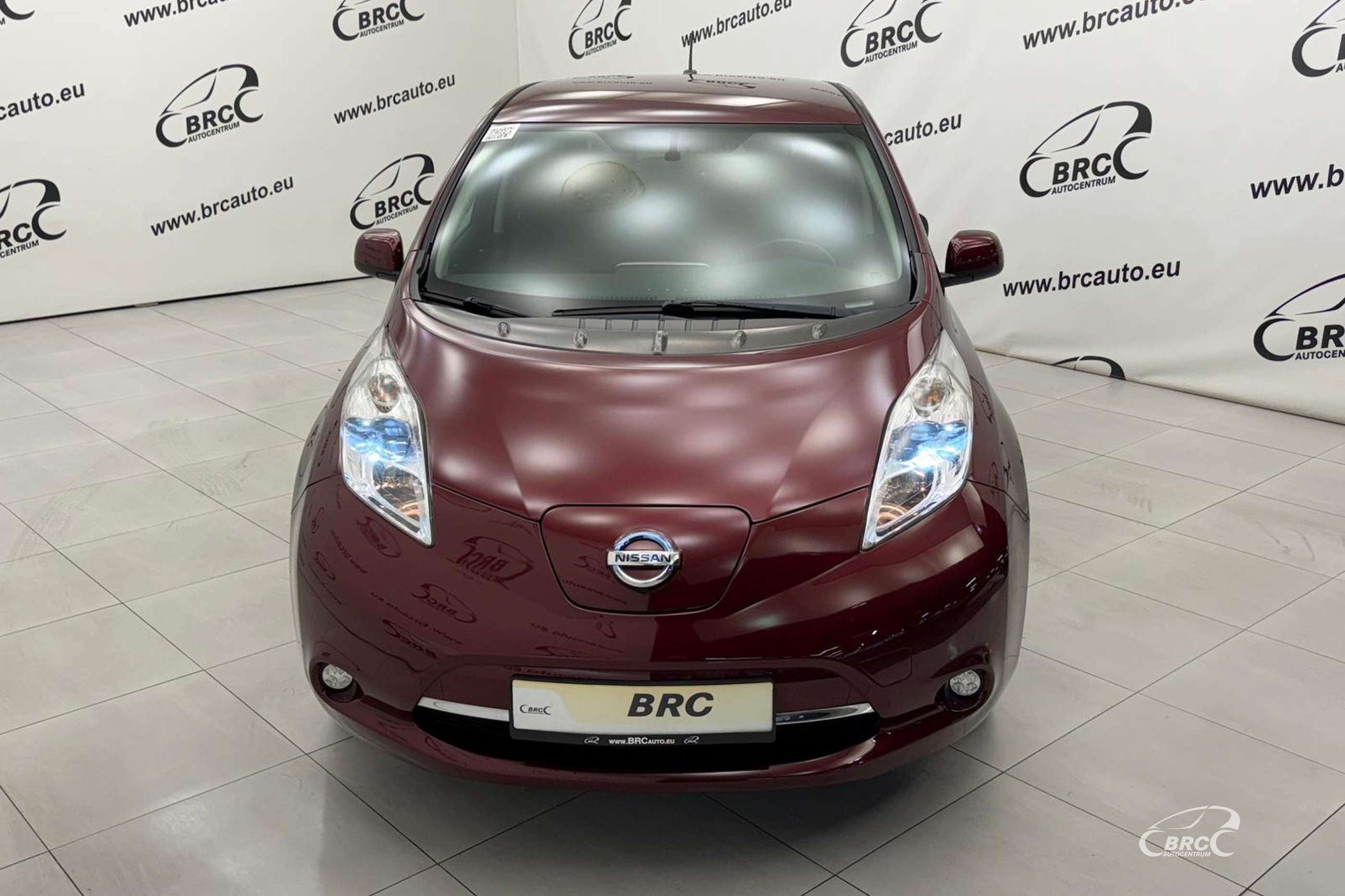 Nissan Leaf 30 kwH Automatas