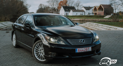 Lexus LS 460 