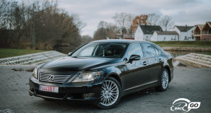 Lexus LS 460 