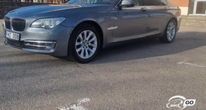 BMW 740 