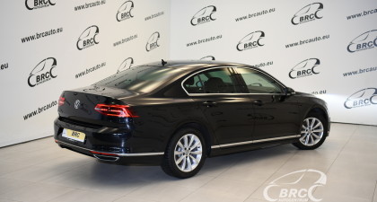 Volkswagen Passat 1.8 TFSI R-Line Automatas