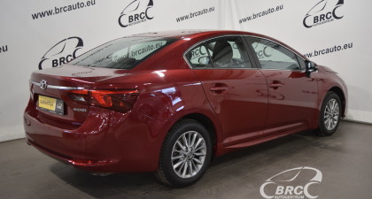 Toyota Avensis 1.8i A/T