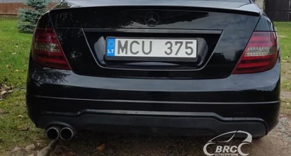 Mercedes-Benz C 180 