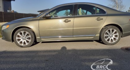 Volvo S80 
