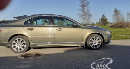 Volvo S80 