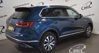 Volkswagen Touareg 3.0 TDI A/T