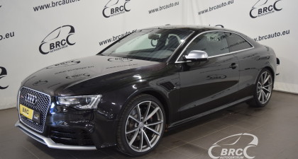 Audi RS5 Coupe