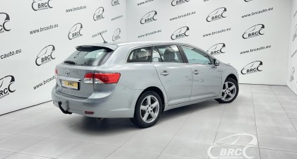 Toyota Avensis 2.0 D-4D Linea Sol Wagon