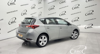 Toyota Auris 1.8 Hybrid Automatas