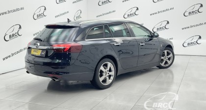 Opel Insignia Sports Tourer OPC Line Automatas