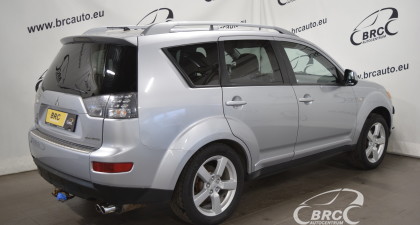 Mitsubishi Outlander 7 Seats AWD M/T