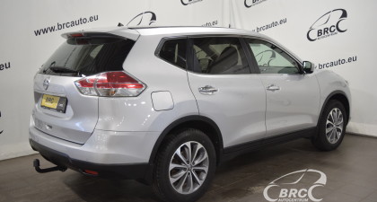 Nissan X-Trail AWD M/T