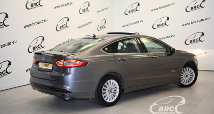 Ford Fusion Plug-in Hybrid Titanium Automatas