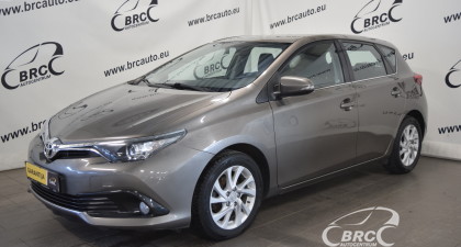 Toyota Auris M/T