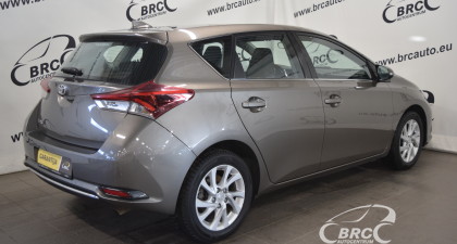 Toyota Auris M/T