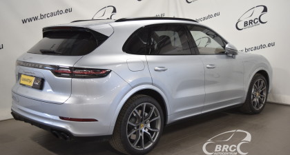 Porsche Cayenne Turbo 