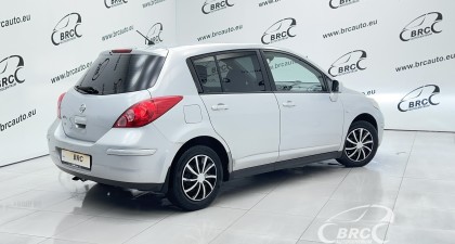 Nissan Tiida 1.6 Visia Automatas