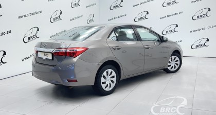 Toyota Corolla 1.6 VVT-i Active Automatas