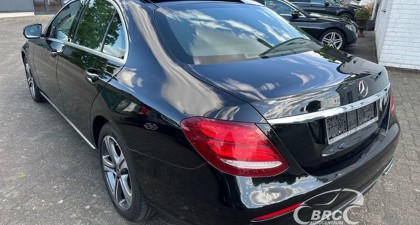 Mercedes-Benz E 220 Avantgarde LED Headup Kam Panora
