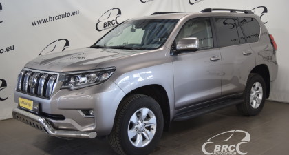 Toyota Land Cruiser Luxury 4WD