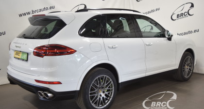 Porsche Cayenne S E-Hybrid