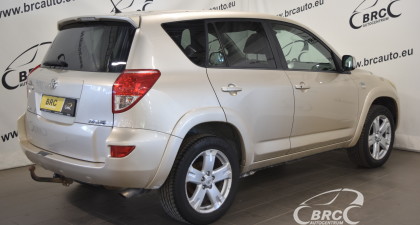 Toyota RAV 4 AWD M/T