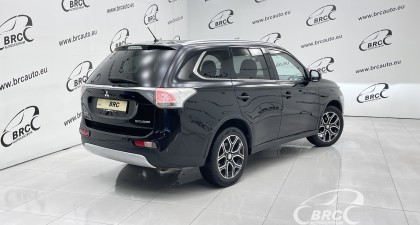 Mitsubishi Outlander 4WD Automatas