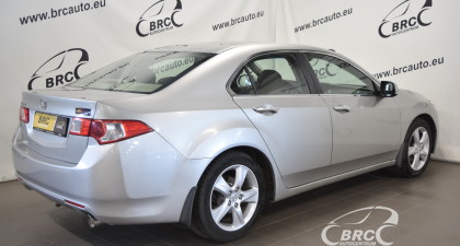 Honda Accord M/T