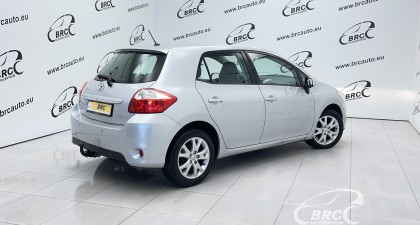 Toyota Auris 1.6 VVT-i Linea Sol Advanced