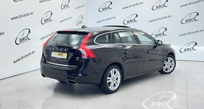 Volvo V60 Plug In Hybrid AWD Automatas