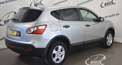 Nissan Qashqai FWD M/T