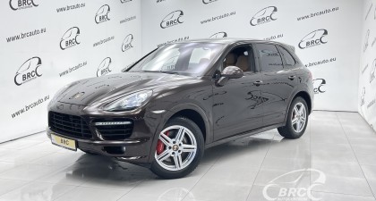 Porsche Cayenne 4.8 Turbo V8 Automatas