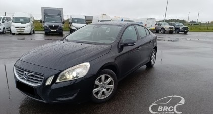 Volvo S60 D4