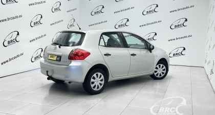 Toyota Auris 1.4 D-4D Terra