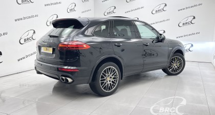 Porsche Cayenne S E-Hybrid